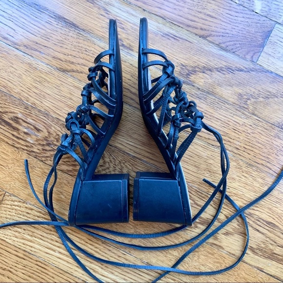 New BLIND-FAITH Simple Wraparound Black Strappy Block Heel Sandal | Size 7.5 - Picture 3 of 7